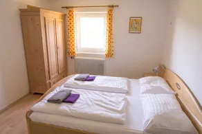 big, spacey house in best location, secluded and sunny - Image 4