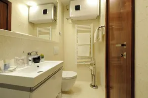 Main Street Studio and Rooms - Image 2