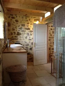 350 year-old sandstone house with a beautiful view of the valley in unspoilt nature - Image 2