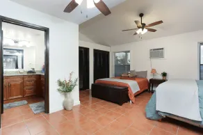Gorgeous Hill Country View @ Luxury Multi-Family Estate - Image 3