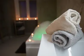 ♥︎ PRIVATE JACUZZI / WIFI / 4K UHD TV / NETFLIX… ♥︎  - Image 4