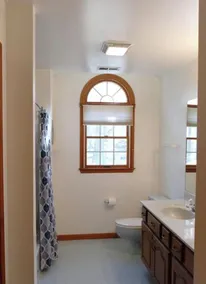 Spacious, well maintained, 4br 3bath home overlooking Golf Course. - Image 4