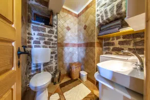 Meditteranean 1BDR Old Stone Villa w/ Pool and SV 10min from the beach - Image 2