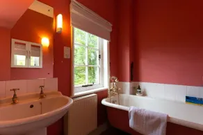 Pounce Hall -Stunning historic home in rural Essex - Image 4