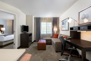 1 Bedroom | King Suite Near IAD | Free Breakfast - Image 4