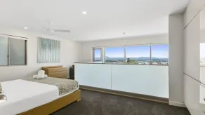 Exquisite Penthouse with views to Laguna Bay - Unit 3 Taralla 18 Edgar Bennett Avenue - Image 5