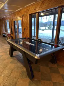 Luxe lakeside lodge w/ private sauna and hot tub - Image 2