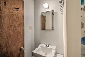 Raymond Retreat w/ 200 Feet of Private Beach! - Image 3