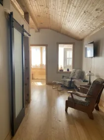 C6 - Cozy Lakefront Cottage in Temiskaming Shores - Image 2