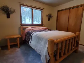 Cozy Cabin on the Lake - Image 5