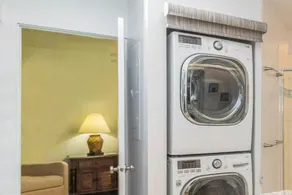 Condo hawaïen classique avec vue sur la montagne, piscine partagée et bain à remous! - Image 2