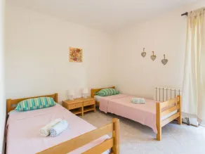 Beautiful apartment for 4 guests with WIFI, pool, A/C, TV, terrace and pets allowed - Image 4