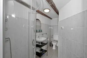 Neu renovierte 6-Schlafzimmer-Villa mit Pool und Sauna in der Nähe toller Strände - Image 4