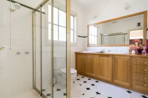 Hideout in Rye - Luxury resort style holiday home with Pool/Spa & Tennis Court - Image 2