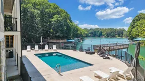 Beacon Pointe, New 7-Bed Lakefront Luxury w/ Covered Decks + Heated Salt Water Pool, Hot Tub, Dock! - Image 5