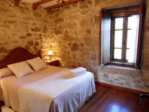Ourense: Village hus med trädgård intill floden - Image 5