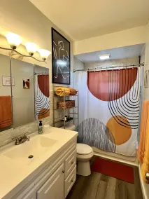 Cozy apartment in the heart of Historic Highland Square - Image 2