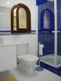 Bella casa con grande piscina in una posizione soleggiata - Image 2