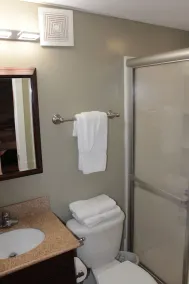 RIGHT ON THE BEACH COZY APARTMENT \"HEM BORT FRA HJEM\" GRATIS WiFi - Image 3