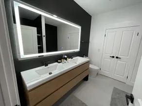 Luxury Modern Condo 3-min from Six Flags w/PS5, 1GB Fast Wi-fi Kingbed - Image 2
