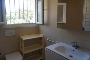 Moraira villa i et roligt, men tæt på havet og centrum. - Image 2