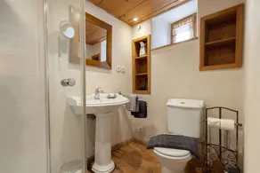 A cosy three-bedroom house, - Image 2