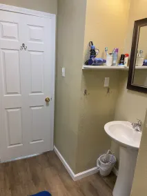 4 Bedroom Home Away From Home- REMODELED 10/21 - Image 2