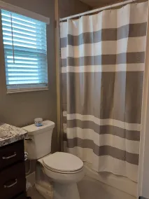 Nice 3 Bedroom, 2 Bath Home, Sleeps 6 w/golf cart - Image 4