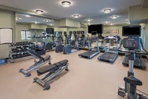 Suite with Air-Conditioning, Outdoor Pool Access, Free Breakfast + More! - Image 2