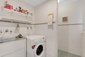 3 bedroom 2 bathroom townhouse in convenient, central Point Lookout. - Image 2