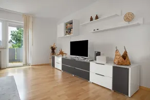Appartamento 'Geräumige Schöne Ferienwohnung' con terrazza privata, balcone e Wi-Fi - Image 2