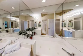 Oceanfront, 2nd-Floor Condo with Balcony, HDTVs, WiFi, AC & Shared Pool - Image 4