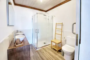 Beautiful Rural House in Ecological Vineyard with Jacuzzi. - Image 3