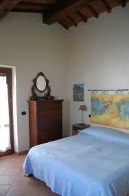 10 minutes walk from Todi center, with pool - Image 3