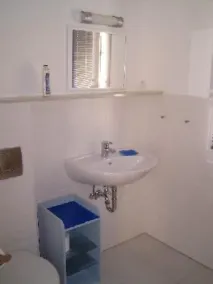 Lille hus med privat pool til to personer - Image 2