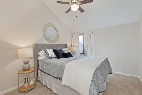 Gorgeous, Completely Remodeled, Waterfront Condo on Aspen Lake! - Image 5