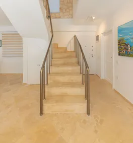 Solvi Apartment is a contemporary two-bedroom duplex holiday apartment - Image 2