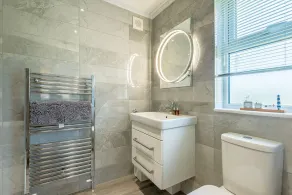 Ditty's Lodge-Blick auf die Landschaft-Ensuite mit Dusche-Lodge - Image 4