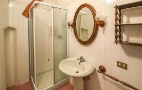 Atemberaubende Wohnung in Rignano. - Image 4