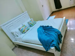 Lux Suites Anahita Apartments Parklands - Image 5