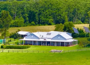 GREENACRES FARMSTAY LUXURY RURAL RETREAT PEACEFUL PRIVATE sleeps 10 guests . - Image 5
