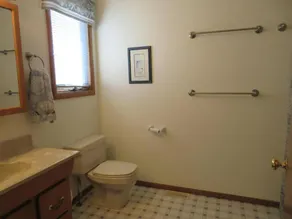 Nice townhouse style condo with pool in Brant Beach. Unit overlooks pool and. - Image 2