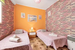 Apartment 'Lulu' with Wi-Fi & A/C - Image 3