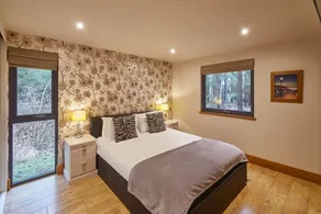 Host & Stay - Simon Howe Lodge - Image 4