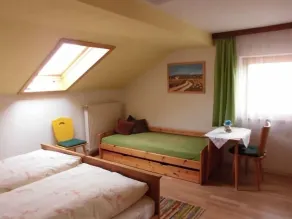 Ferienwohnung 70 QM, 2-5 Personen, 2 Schlafzimmer, Wohnküche, Bad/WC, Balkon - Image 3
