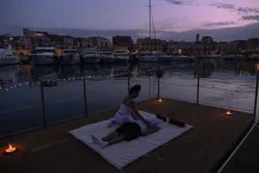 Houseboat in Bisceglie harbor - Image 2