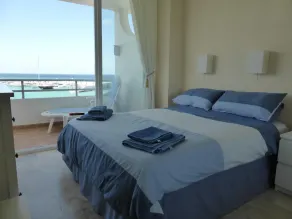 Superb Front Line Apartment  with fantastic sea views - Image 4