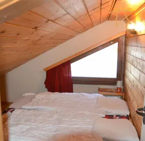 Extérieur : appartement pour  7 personnes au 3ème étage d’un petit bâtiment de 7 logements avec entr - Image 4