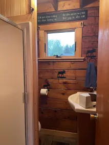 Lakefront Cabin/Hot Tub/Dock Lake Access/Ski Sugarloaf Mountain12mi/Trail Access - Image 3
