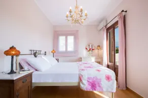 Aeriko-Ammos Beachfront Villa with Stunning View and Private Pool - Image 3